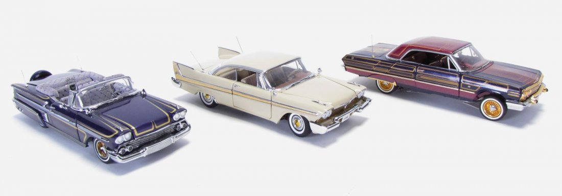 Three Danbury & Franklin Mint Die Cast Cars (1 of 5)