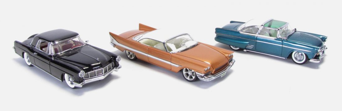 Three Danbury & Franklin Mint Die Cast Cars (1 of 5)