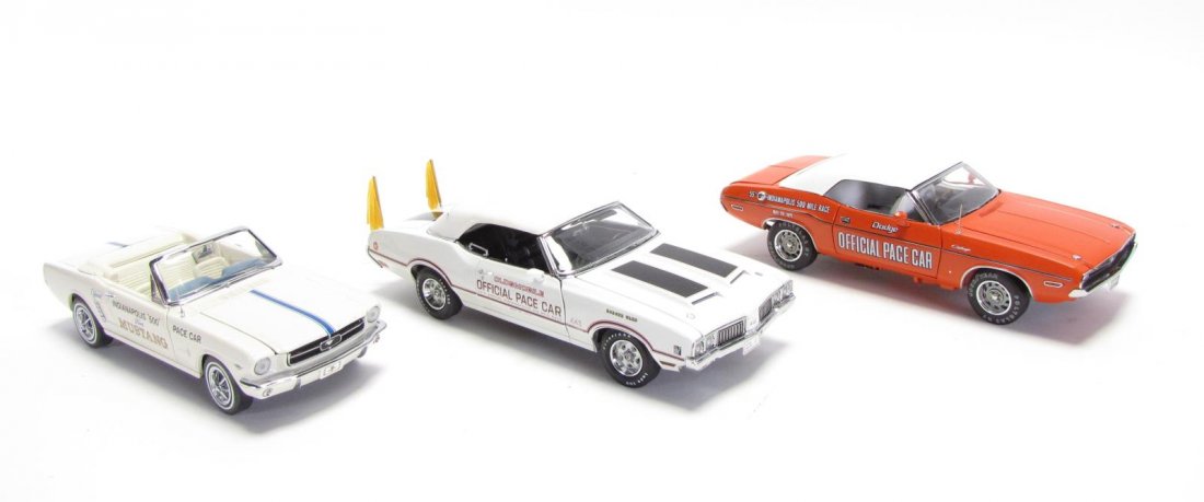 Three Danbury and Franklin Mint Die Cast Cars (1 of 4)