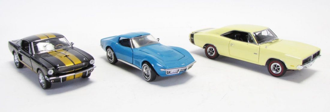 Three Danbury and Franklin Mint Die Cast Cars (1 of 4)