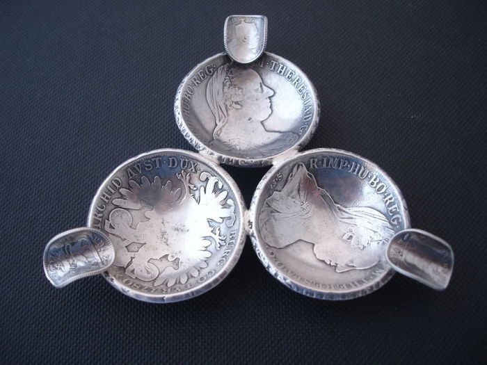 Silver ground floor ashtray,87gr. (1 of 4)