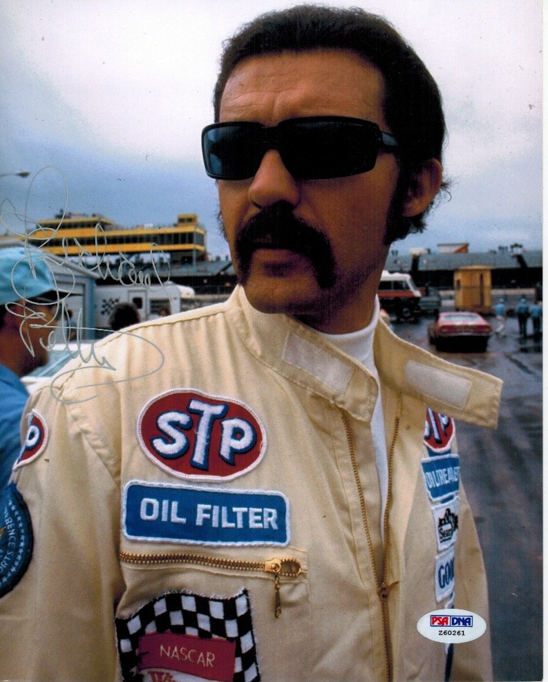 Signed 8 x 10 Richard 'The King' Petty - PSA/DNA (1 of 1)