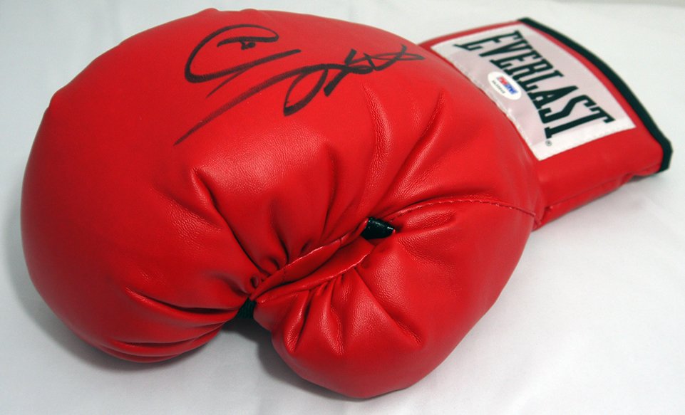 Sugar Ray Leonard Signed Glove - PSA/DNA (1 of 2)