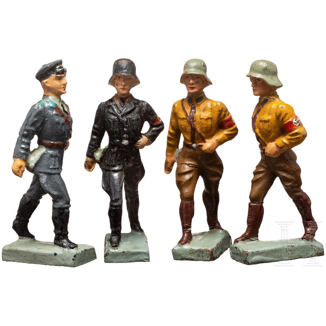Konvolut Lineol - vier SA, SS LAH und DLV Figuren im: 7 cm-Serie, MasseausfÃ¼hrung, 30er Jahre. Dabei ein DLV/ Luftsportverband-Marschierer, AusfÃ¼hrung ohne Armbinde; ein seltener SS LAH-Marschierer mit Stahlhelm, und zwei SA-MÃ¤nner, ebenfalls mi