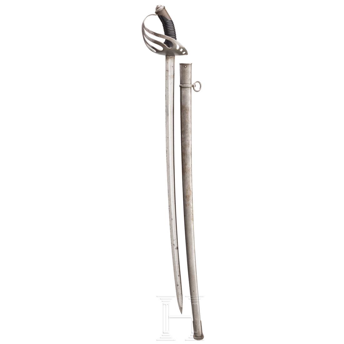 Cavalry sabre, export model for the Chilean army,: Leicht geschwungene, etwas fleckige RÃ¼ckenklinge mit breiten Hohlkehlen und gekehltem Ort, auf dem KlingenrÃ¼cken die Herstellerbezeichnung "Chatellerault" sowie "J.H.", an der Wurzel Abnahmemark