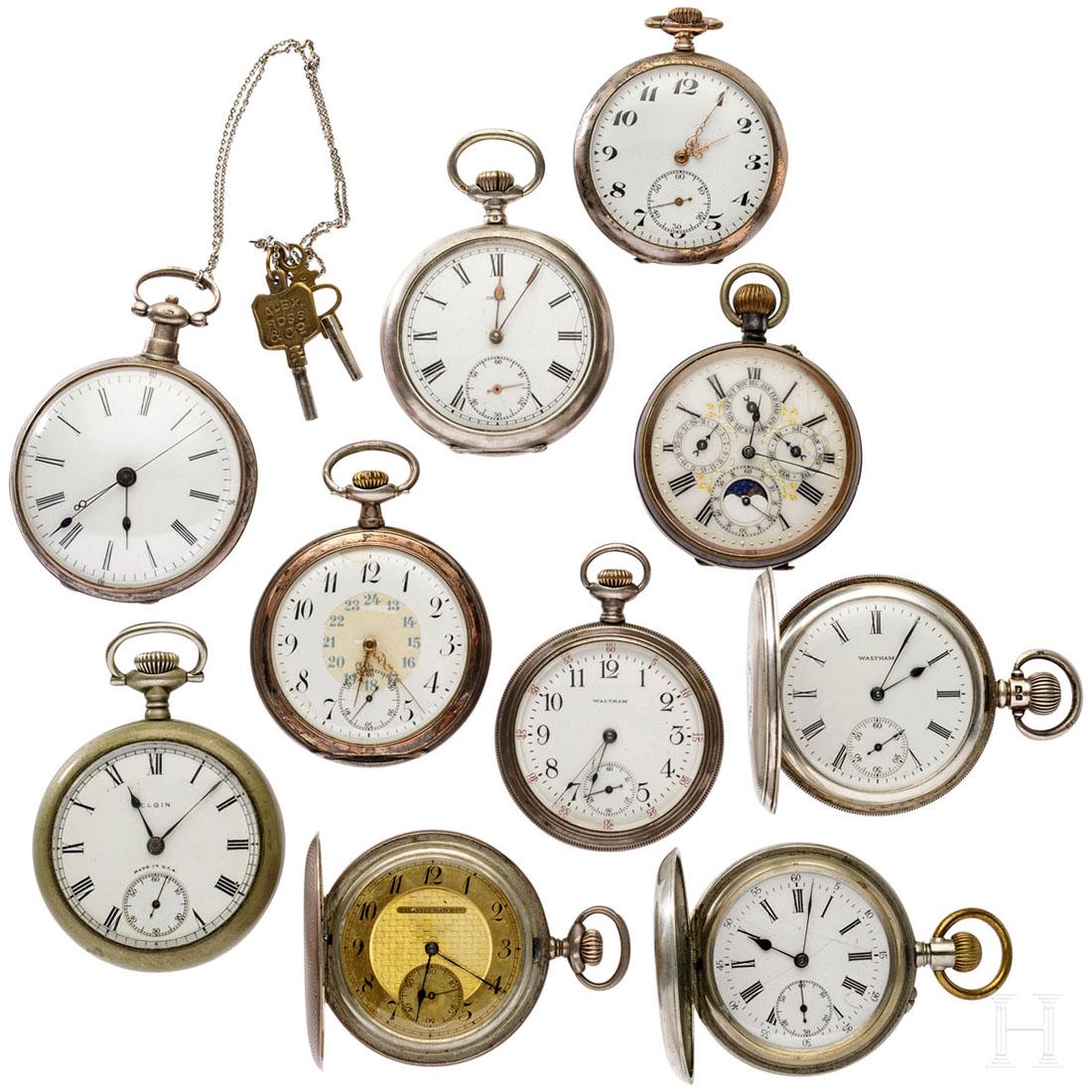 Ten pocket watches: Various makers and models, winding by hand or with key. Diameters ca. 50 to 54 mm. Defective or in need of cleaning. Some damaged, keys missing. Zustand:II - III