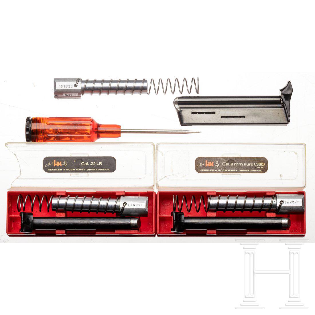 Three interchangeable barrels for a H & K M HK 4: Kal. 9 mm kurz / 7,65 mm / 6.35 mm Brown., Nr. 104077 / 106511 / 107323, blanke LÃ¤ufe jeweils mit SchlieÃŸfeder und Magazin. Dt. Beschuss. Davon zwei LÃ¤ufe in Box. Komplett mit Originalwerkzeu