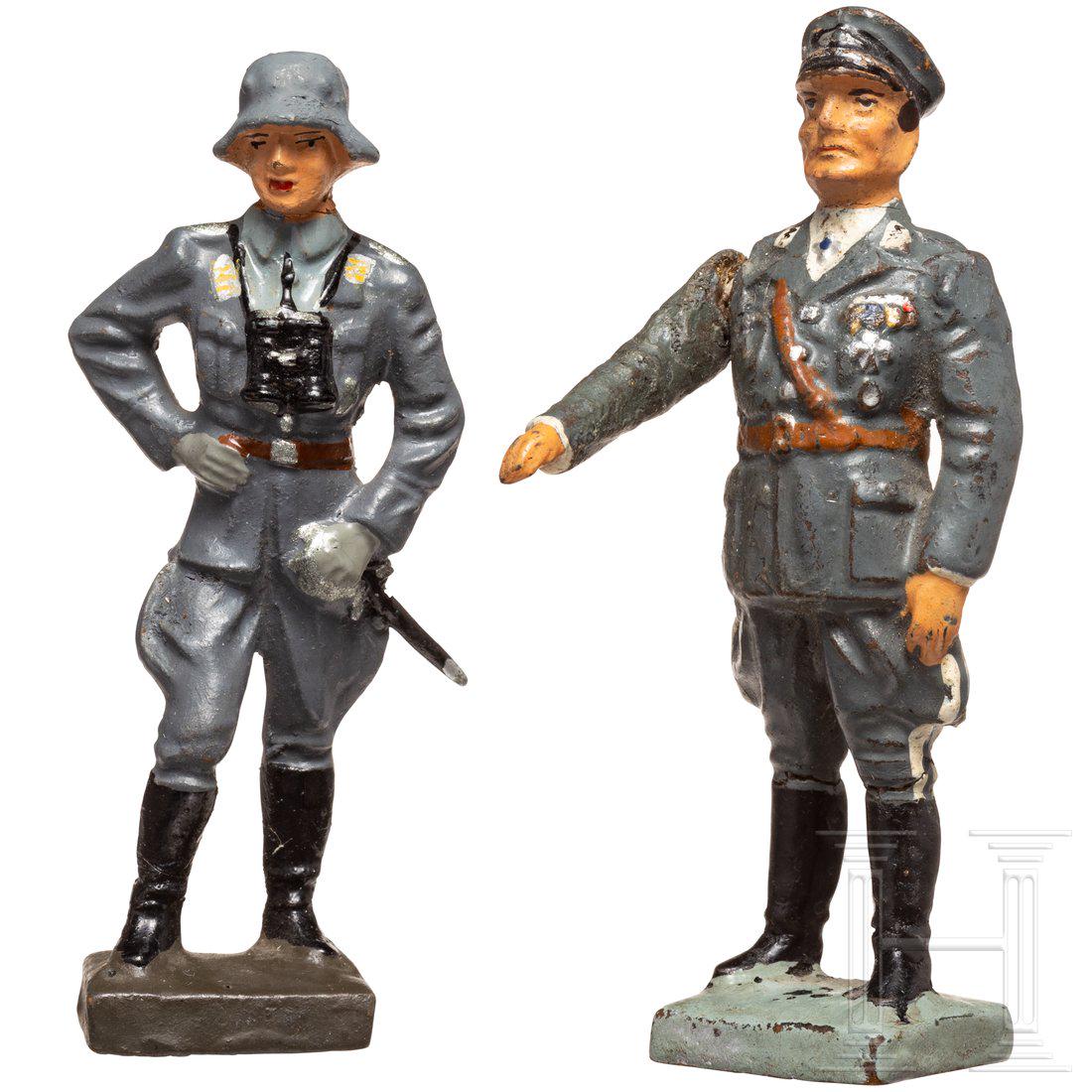 A Lineol figure - GÃ¶ring as a air force general: 7 cm-Serie, MasseausfÃ¼hrung, 30er Jahre. GÃ¶ring, stehend, in Luftwaffenuniform, beweglicher GruÃŸarm elastisch, LochÃ¶ffnung des Armes am KÃ¶rper restauriert, grauer Parteisockel, sehr sel
