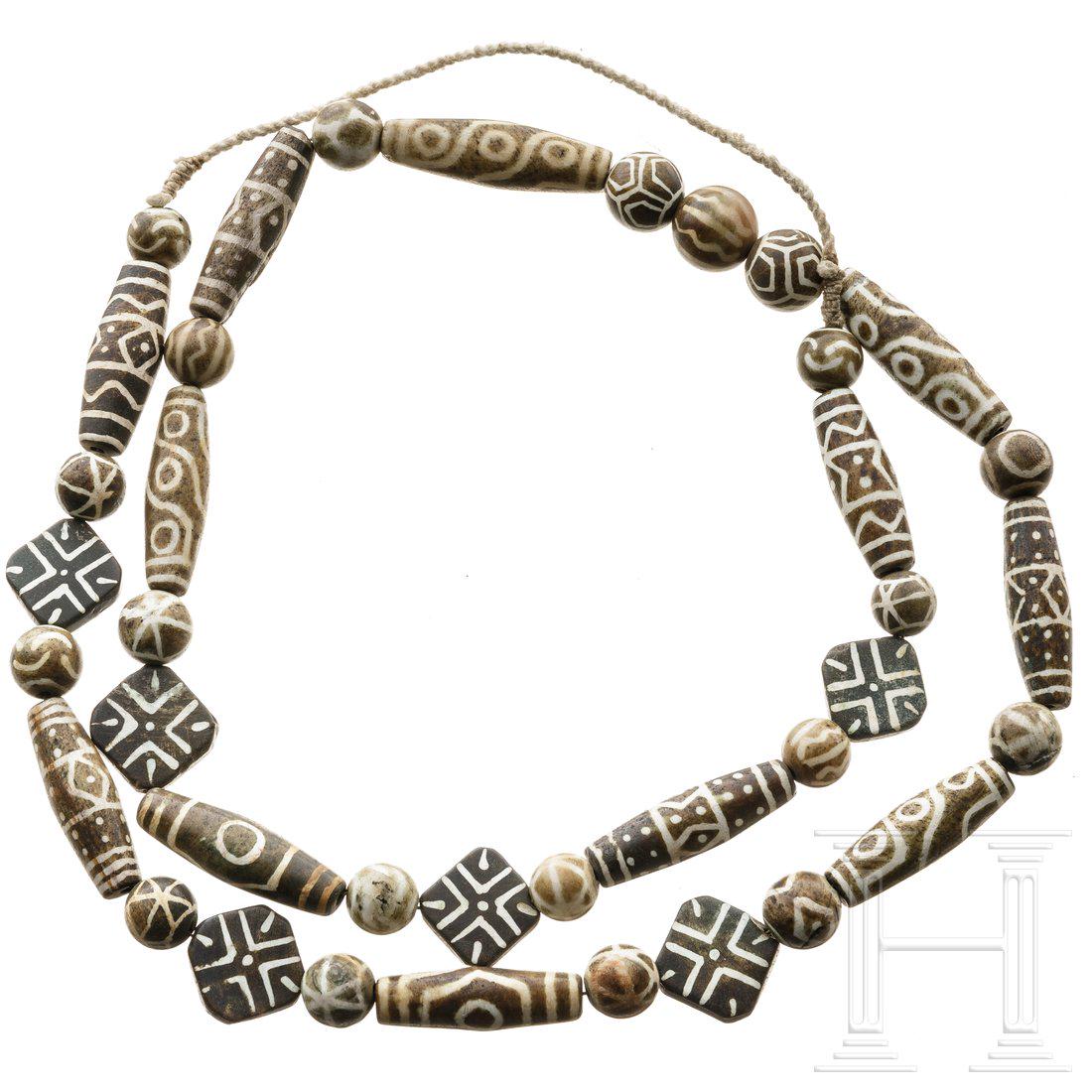 A beautiful Chinese amulet necklace made of ribbon (1 of 2)