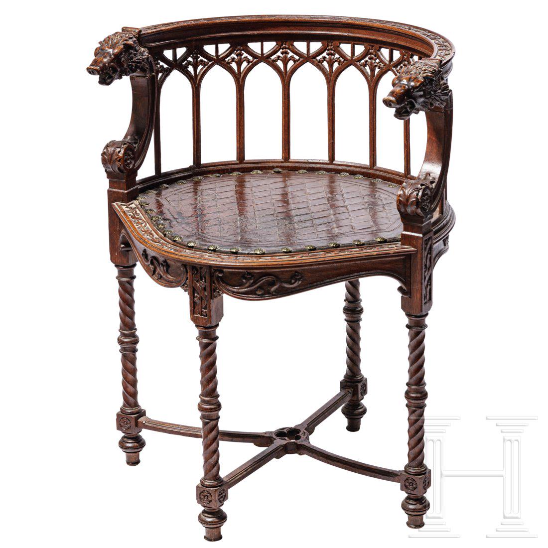An English chair decorated with hunting motifs,: An English chair decorated with hunting motifs, mid-19th centuryUngewÃ¶hnlicher Stuhl aus fein geschnitztem Eichenholz. Runde, lederbezogene SitzflÃ¤che auf vier spiralig gekehlten Beinen. RÃ¼ck