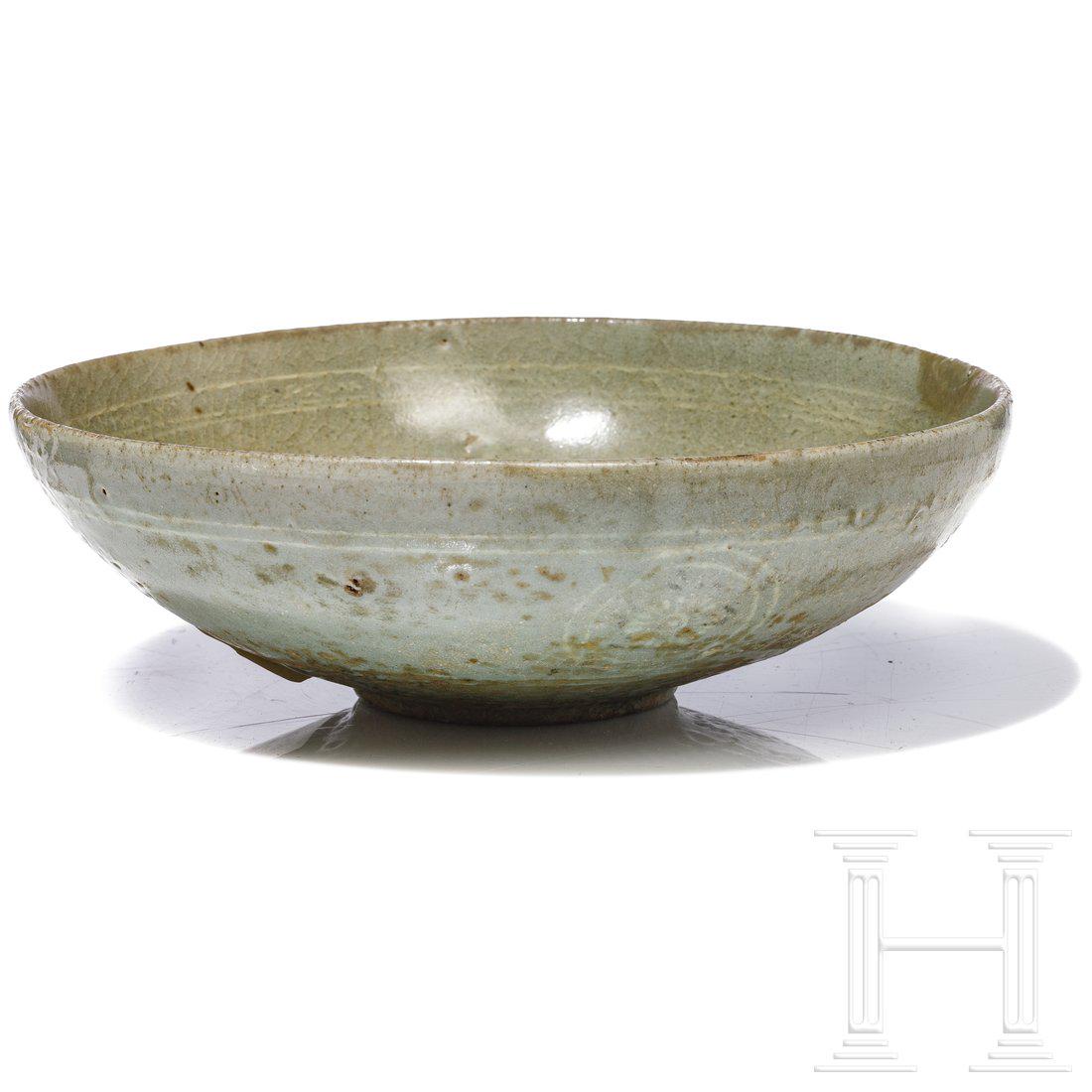 A Korean celadon bowl, Koryo Dynasty, 14th century Jun 21, 2021