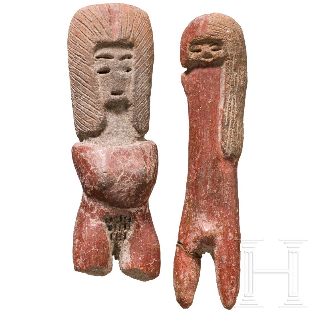 A pair of Ecuadorian Valdivia figures, circa 2500 â€“ (1 of 3)