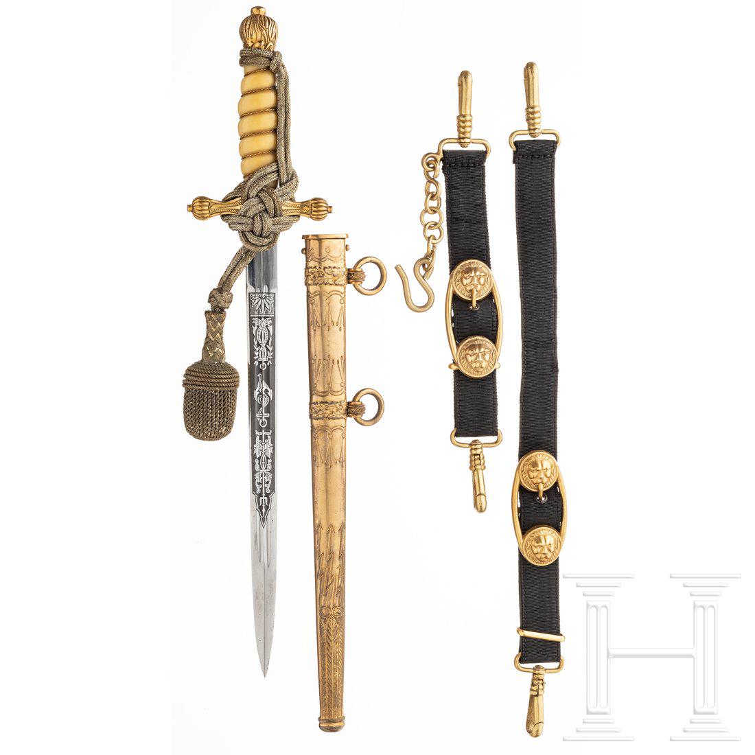 A dagger M 29/38 for officers of the Reichsmarine or: A dagger M 29/38 for officers of the Reichsmarine or later Kriegsmarine, manufactured by "Eickhorn, Solingen"Klinge mit beidseitigen maritimen ZierÃ¤tzungen und Herstellerlogo der Fa. Eickhorn. Reet