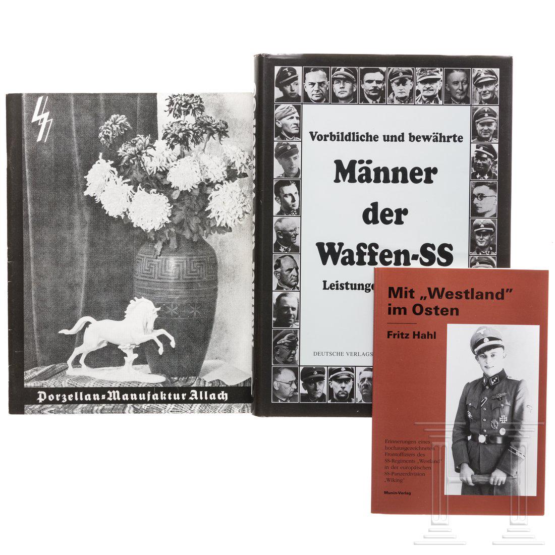 An Allach catalogue (reprint), two books Waffen-SS: An Allach catalogue (reprint), two books Waffen-SSAusstellungs- und Verkaufskatalog Liste 1938/39. Nachdruck von 1985 in Schwarz-WeiÃŸ. Leichte Gebrauchsspuren. MaÃŸe 30 x 22 cm. Dazu BÃ¼cher "M