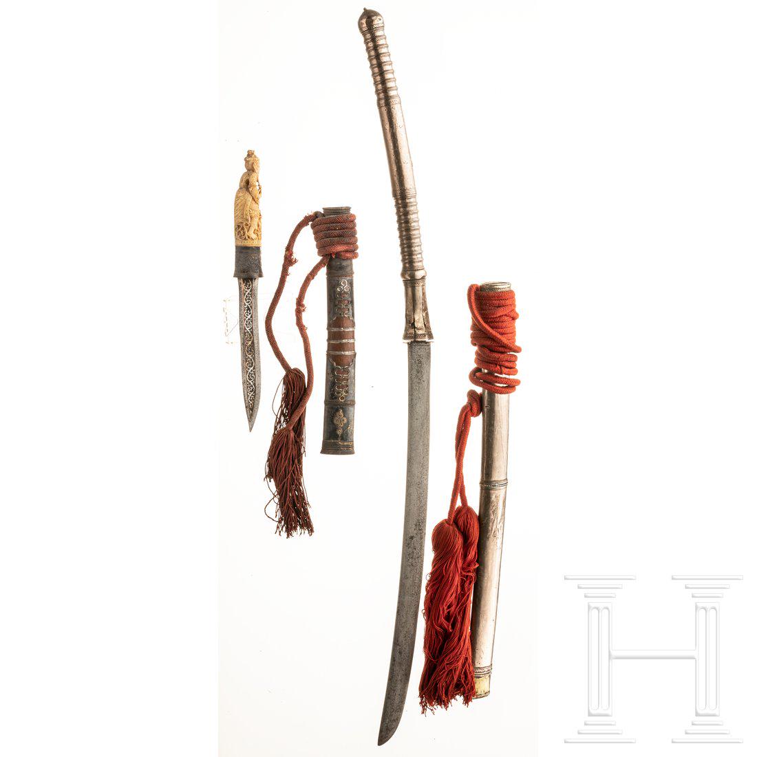 A silver-mounted Burmese dha, circa 1900 (1 of 3)