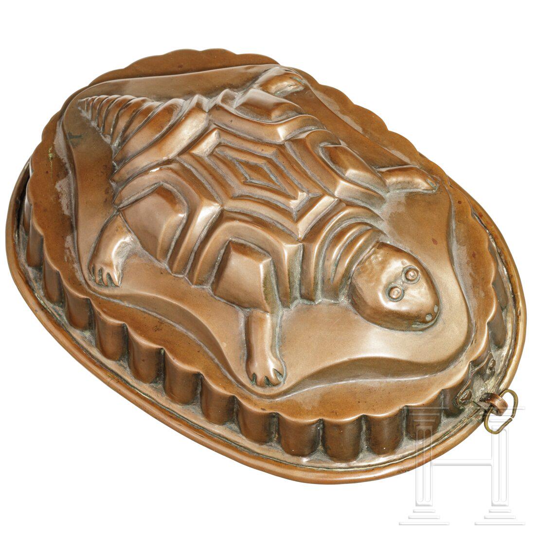 A German Gugelhupf mold, 18th century (1 of 4)