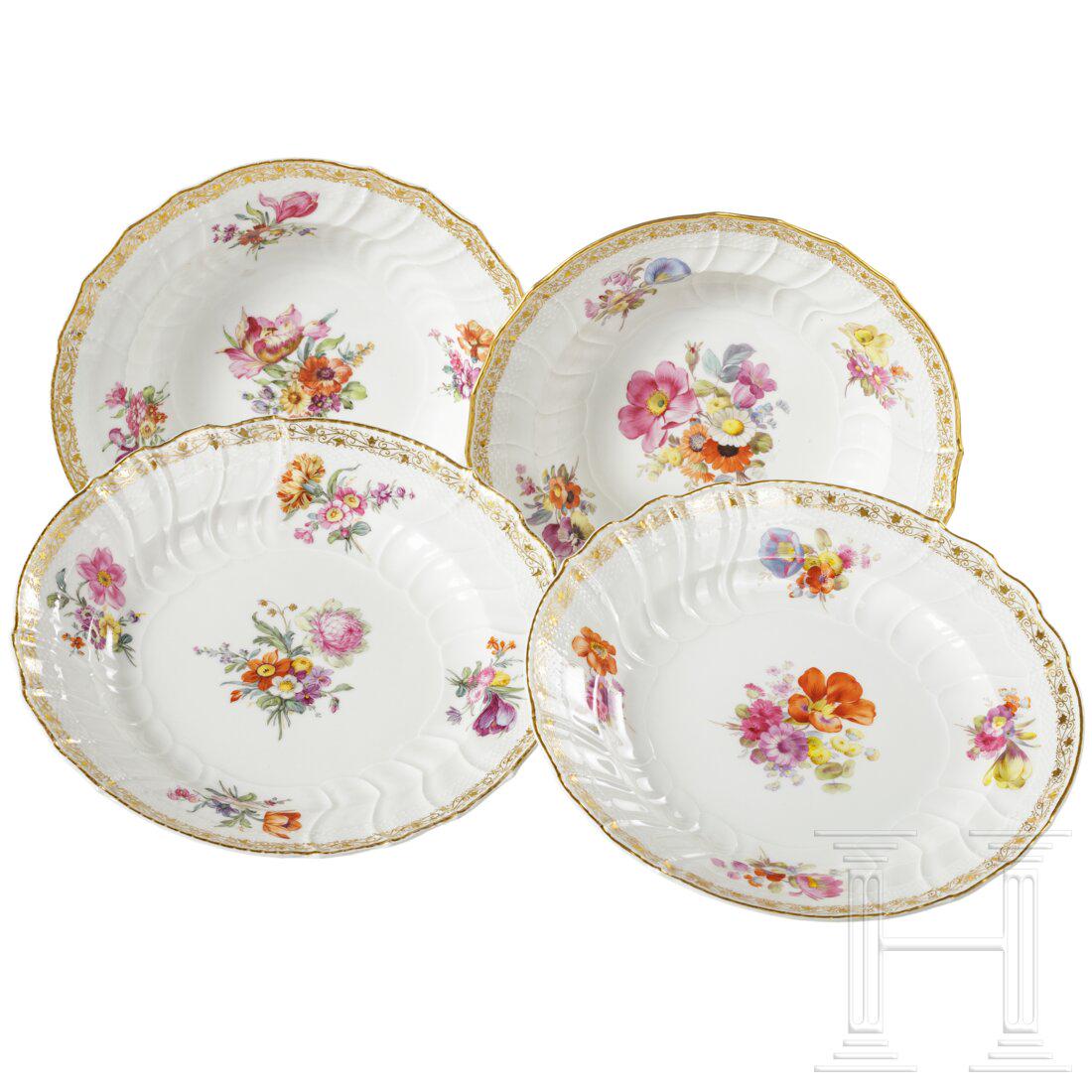 Emperor Wilhelm II - two soup plates and two dinner (1 of 10)