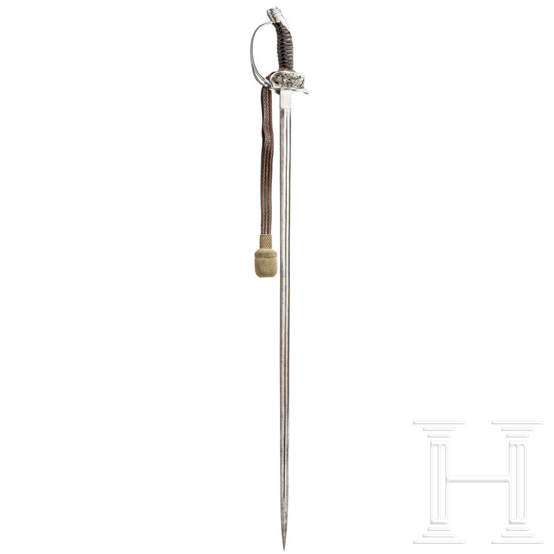 A small-sword M 1889 for officers of the infantry, war: A small-sword M 1889 for officers of the infantry, war production, circa 1914Beidseitig doppelt gekehlte und vernickelte Rückenklinge (fleckig) ohne Hersteller. Vernickeltes Eisen-Bügelgef&#