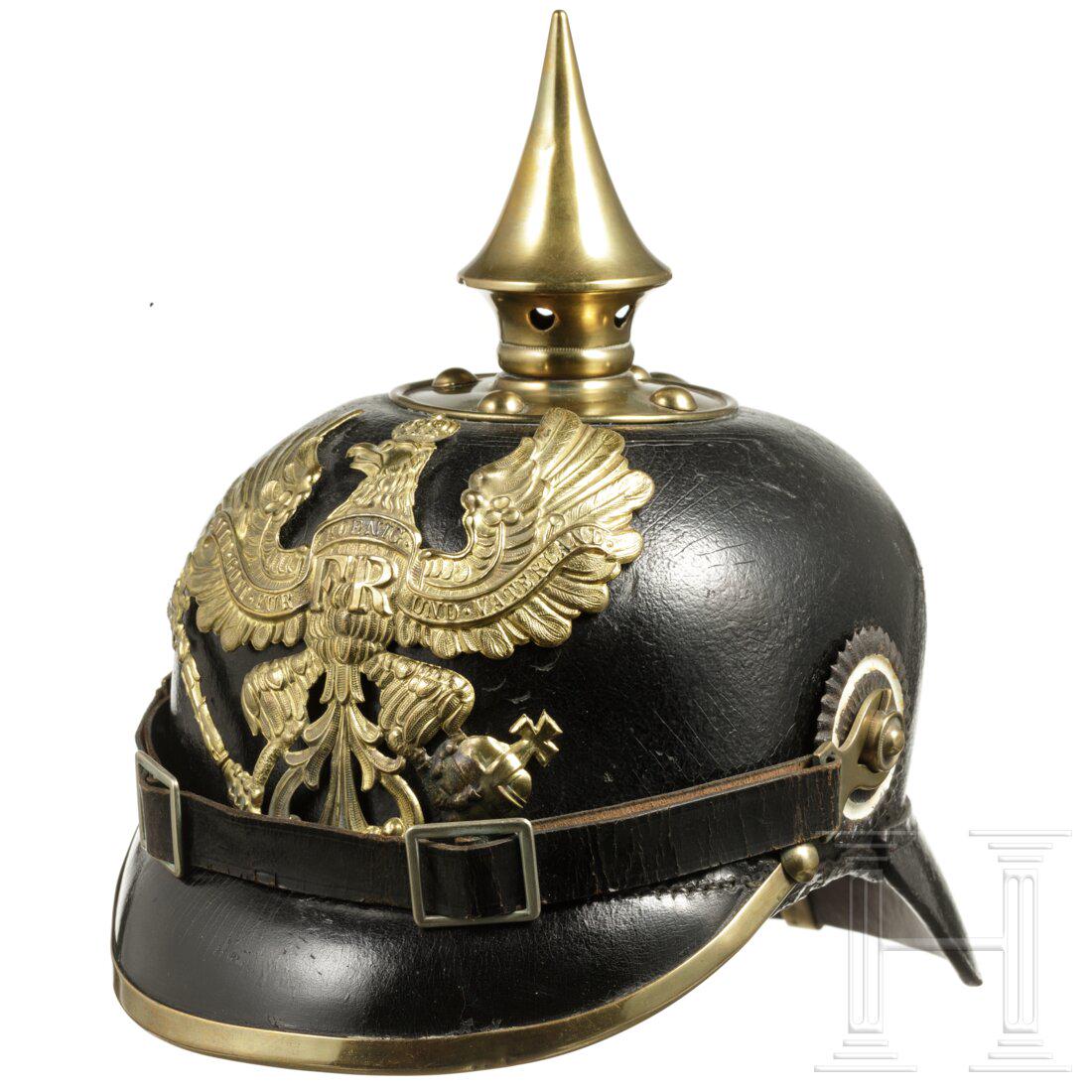 A helmet M 1895 for enlisted men of the infantry (1 of 5)