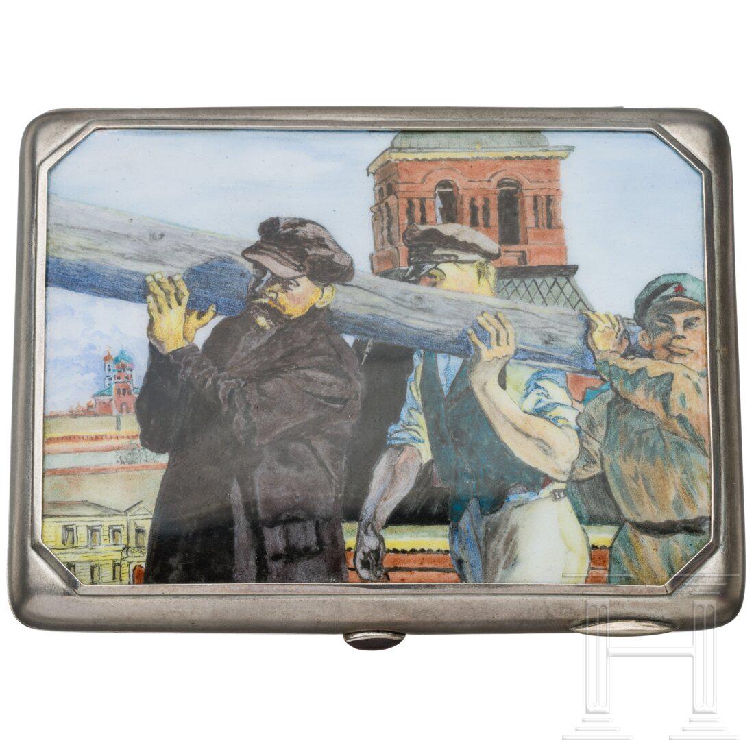 A massive Russian silver cigarette case with depiction of Lenin, Moscow, Ivan Butuzov, 1908 - 1917 (1 of 5)