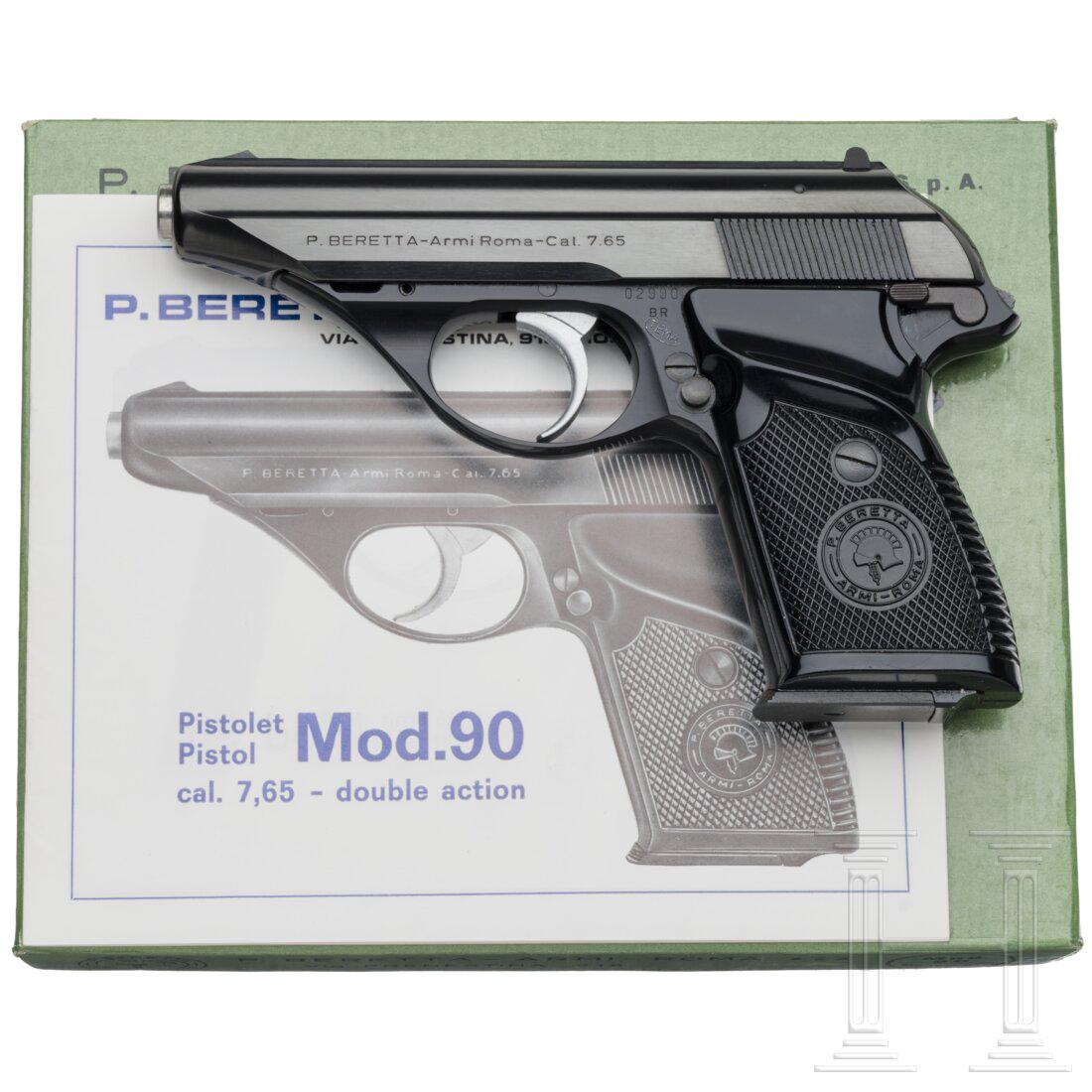 Beretta Mod. 90, new in box: Beretta Mod. 90, new in boxCal. 7,65mmBrowning, SN. 02990, blanker Lauf, Länge 92 mm. Achtschüssig. Ausführung mit Schlittenfang. Links am Verschluss Firmierung und Kaliber, rechts Mode