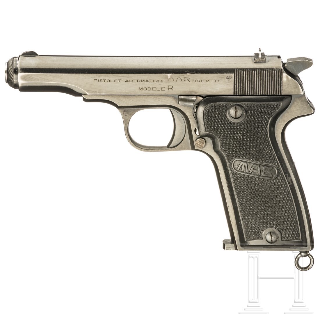 A MAB mod. R, Police: A MAB mod. R, PoliceCal. 7,65mmBrown, SN. 836, nummerngleich. Blanker Lauf, LÃ¤nge 100 mm. NeunschÃ¼ssig. Dt. Beschuss. Single Action. Magazinsicherung. Links am Verschluss zweizeilig Firmierung u