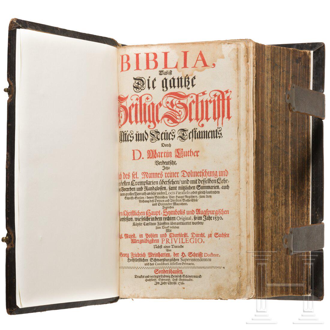 A large German Martin Luther Bible, Sondershausen, 1716: A large German Martin Luther Bible, Sondershausen, 1716Die ganze Heilige Schrift des alten und neuen Testaments, gedruckt in Sondershausen im Jahr 1716. Insgesamt 440 Seiten, schwarze Schrift, erste S