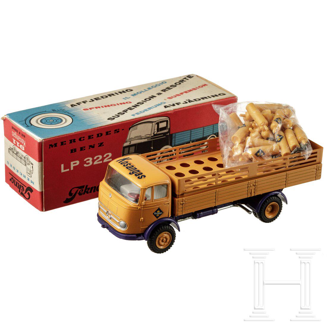 A Tekno Mercedes-Benz LP 322 "Kosangas" No. 911 in original box: A Tekno Mercedes-Benz LP 322 "Kosangas" No. 911 in original boxEin Modellauto, Tekno/Dänemark, 60er Jahre, Nr. 911, Maßstab 1:43. Metallausführung, orange lackiert, am Auto Aufschrift "