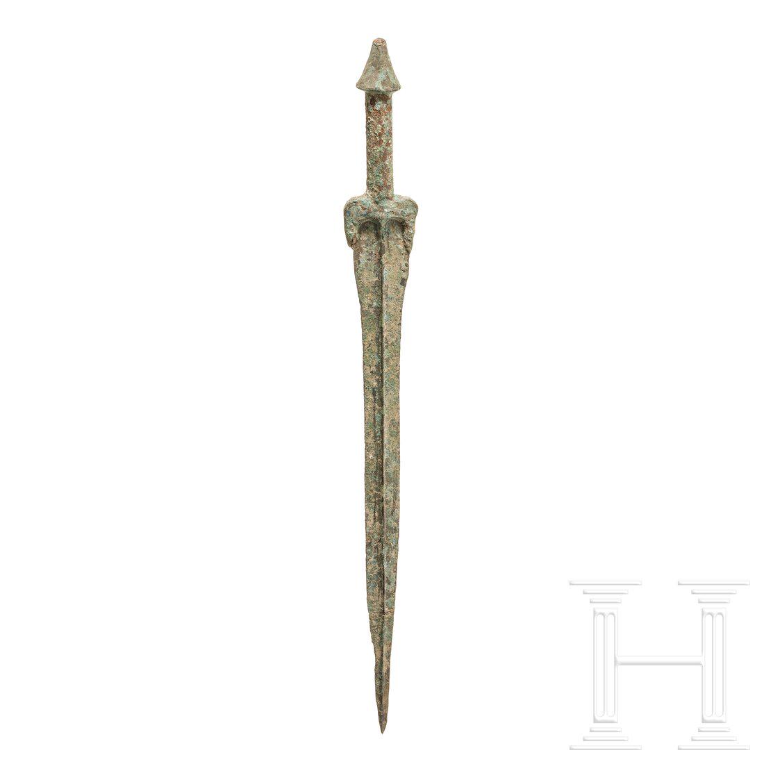 A bronze sword, Luristan 12th/11th century B.C.: A bronze sword, Luristan 12th/11th century B.C.Bronze mit kräftiger grünlicher, teils krustiger Patina. Schlanke Stichklinge mit beidseitig kräftigem Mittelgrat. Ein Bruch nahe der Spit