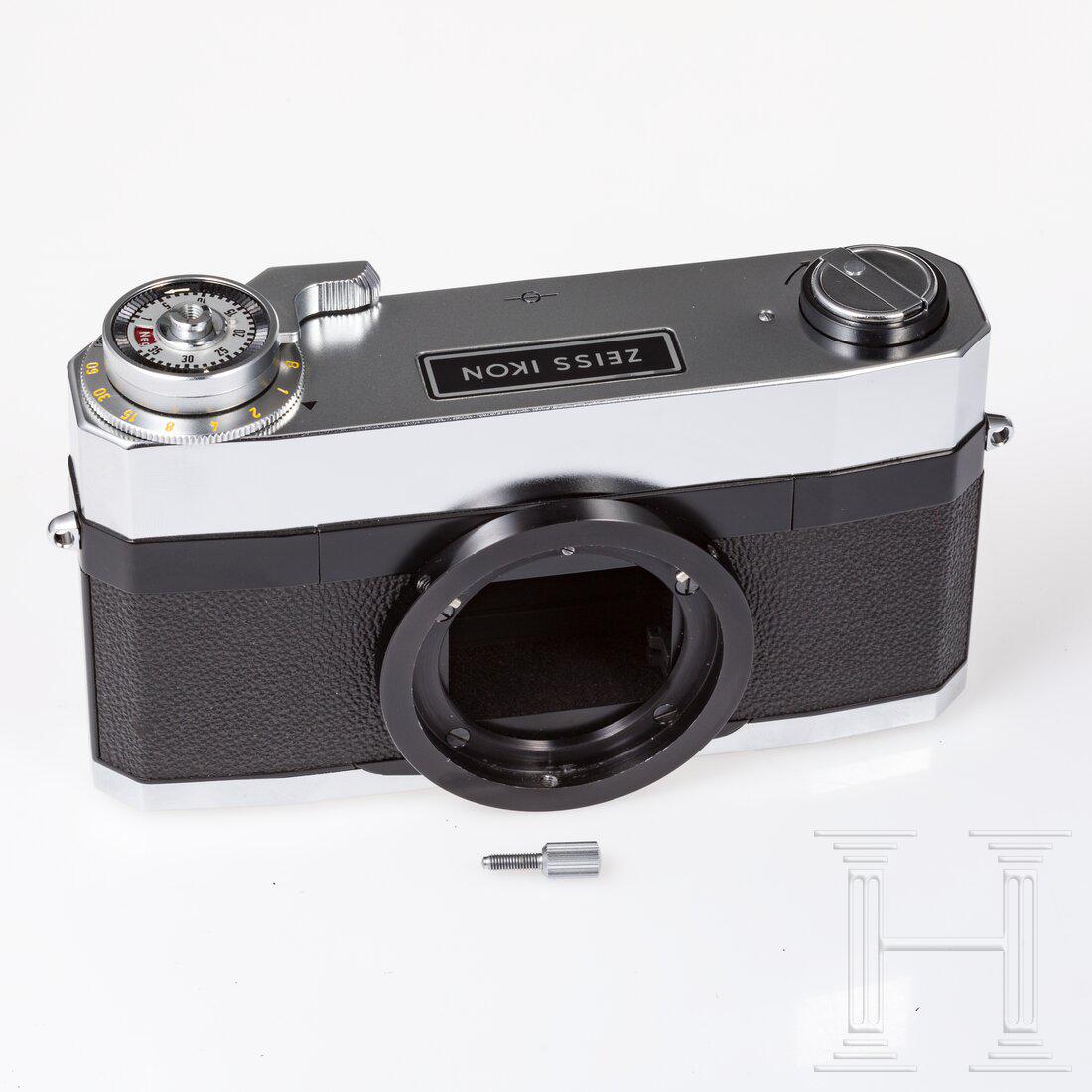 A Zeiss Ikon microscope or telescope camera (1 of 6)