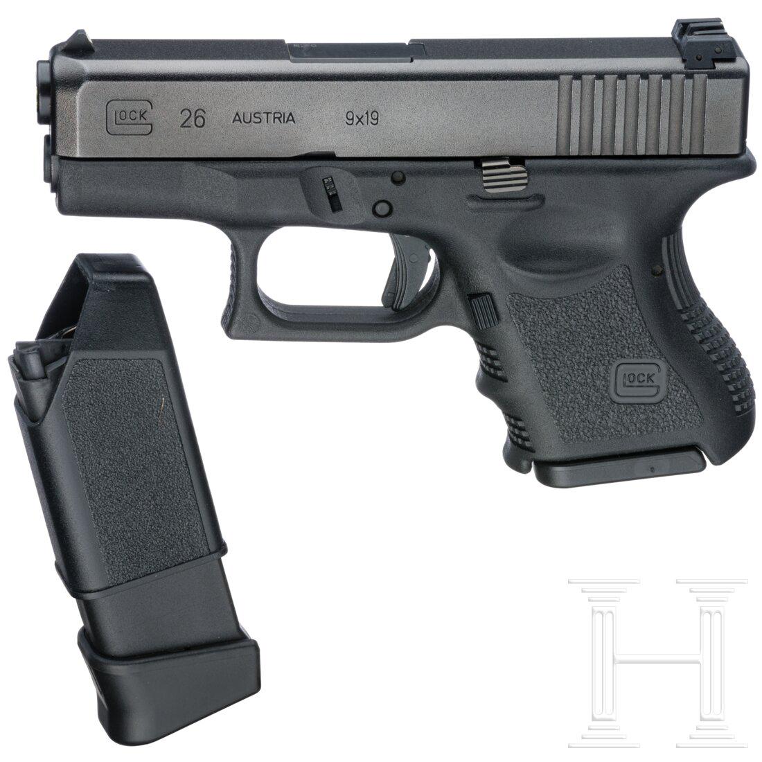 Glock Mod. 26: Glock Mod. 26Cal. 9mmLuger, SN. GBT454, nummerngleich. Blanker Lauf, LÃ¤nge 88 mm. ZehnschÃ¼ssig. GÃ¼ltiger Beschuss. Mikro-Kontrastvisier. Schlitten original matt brÃ¼niert. Polymer-GriffstÃ