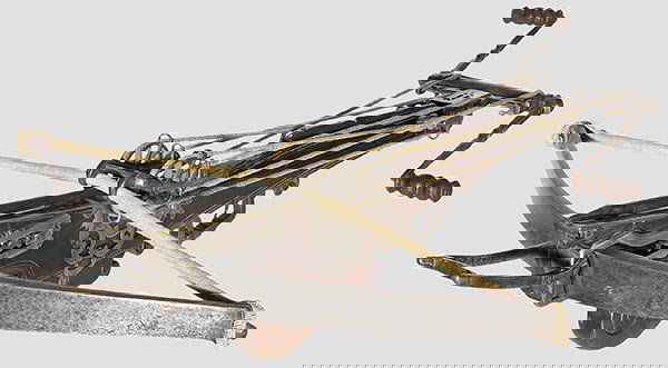 hand crossbow or light crossbow 5e hand crossbow or light crossbow 5e