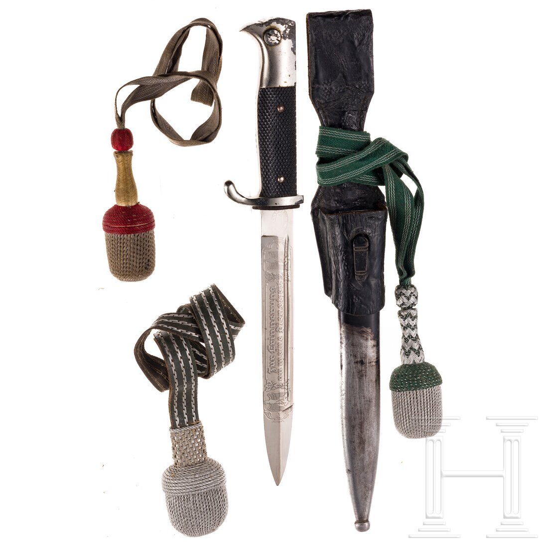 An etched bayonet "Zur Erinnerung an Meine Dienstzeit": An etched bayonet "Zur Erinnerung an Meine Dienstzeit"Vernickelte Ausführung. Die Klinge mit entsprechender terzseitiger Zierätzung zwischen Hoheitsadlern und Herstellerpunze von E. & F. Hörster, S