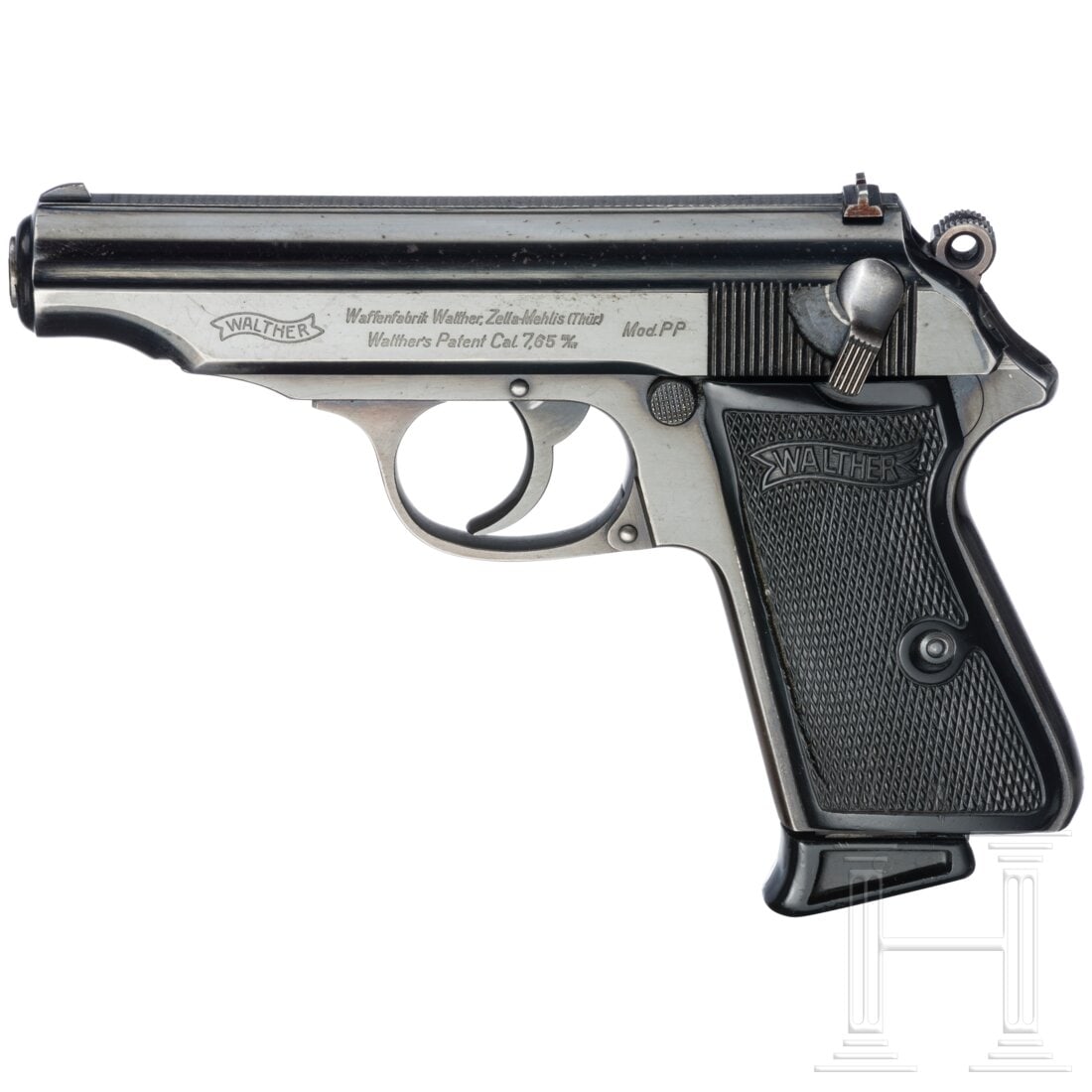 Walther PP, Reichsfinanzverwaltung: Walther PP, ReichsfinanzverwaltungCal. 7,65mmBrowning, SN. 966991, blanker Lauf. Achtschüssig. Beschuss Krone/"N". Fertigung um 1936. 60°-Sicherung. Signalstift. Standardbeschriftung. Am Griffrücke