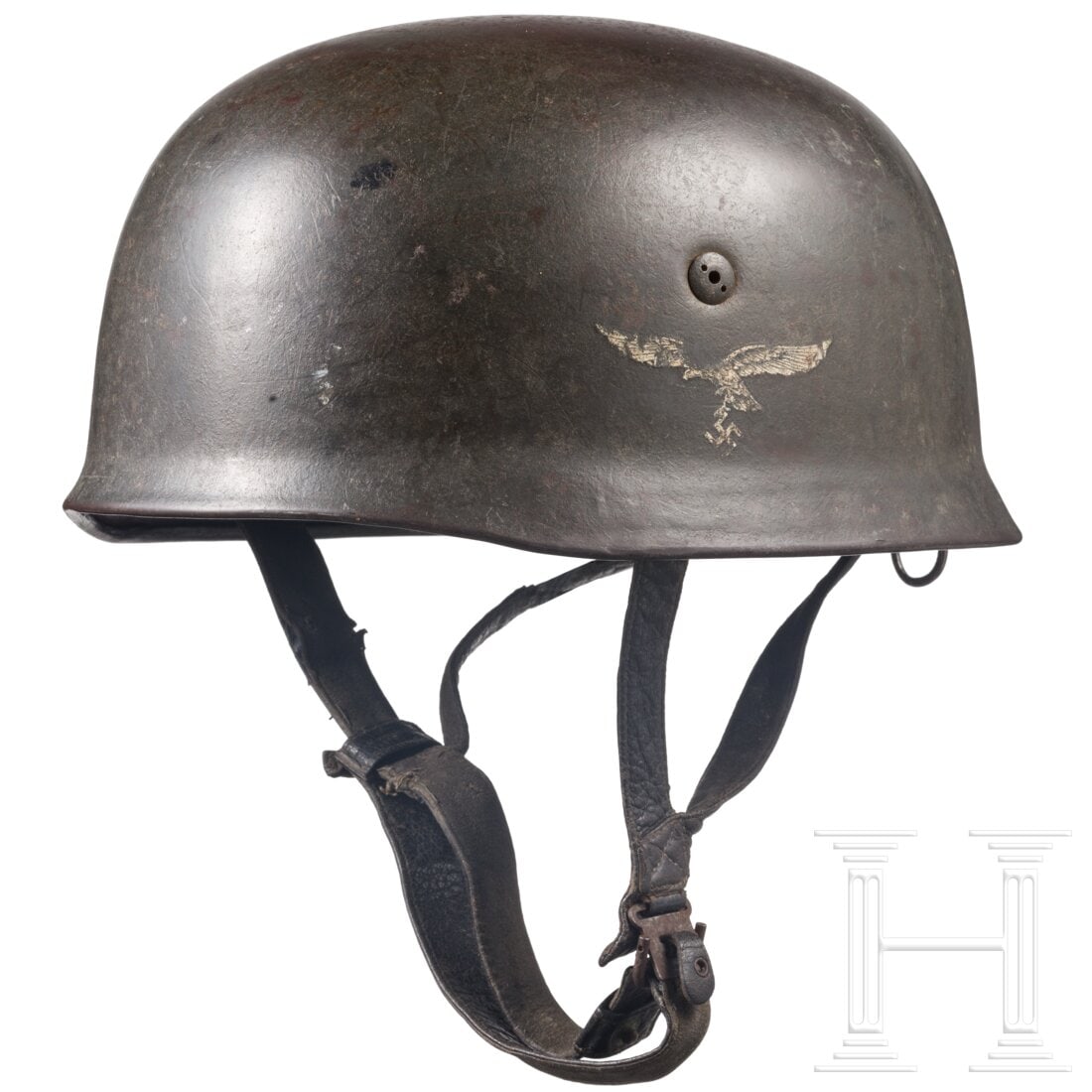 A single decal M 38 steel helmet for paratroopers (1 of 12)