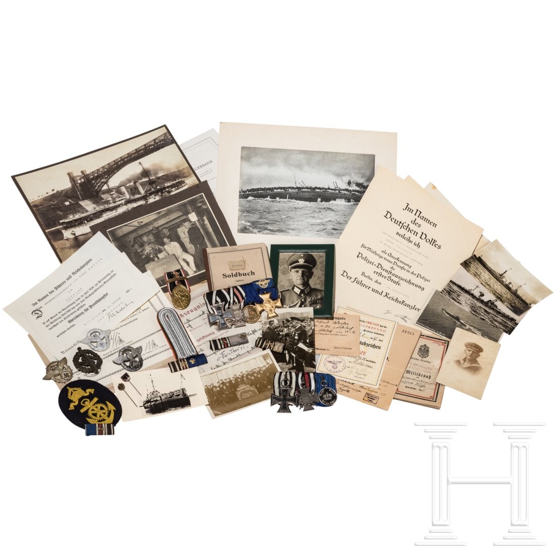 Oberleutnant der Gendarmerie Alfred Weiße - certificates, medals, documents, photos and photo: Oberleutnant der Gendarmerie Alfred Weiße - certificates, medals, documents, photos and photo albums from the survivor of the sinking of SMS Blücher on January 24, 1915Umfangreicher Nachlass. Weiße