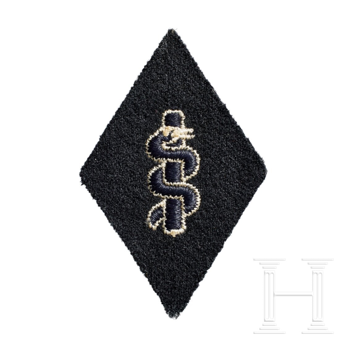 A Sleeve Diamond for SS-Medical Service, Non-Doctor Personnel: A Sleeve Diamond for SS-Medical Service, Non-Doctor PersonnelBlack cloth backing, black and off-white machine-embroidered serpent and staff. Reverse with white paper SS/RZM tag. USA lot - more info he