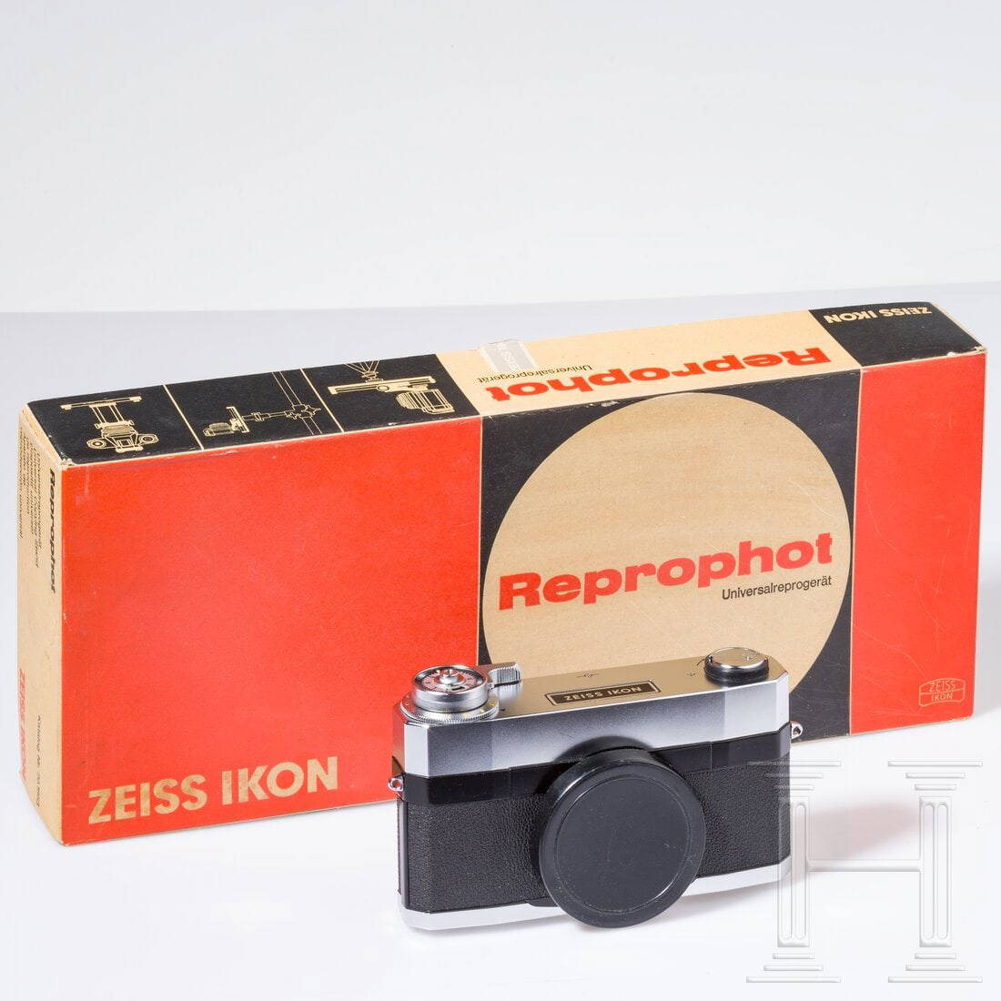 A Zeiss Ikon Microscope Or Telescope Camera And A Zeiss Reprophot