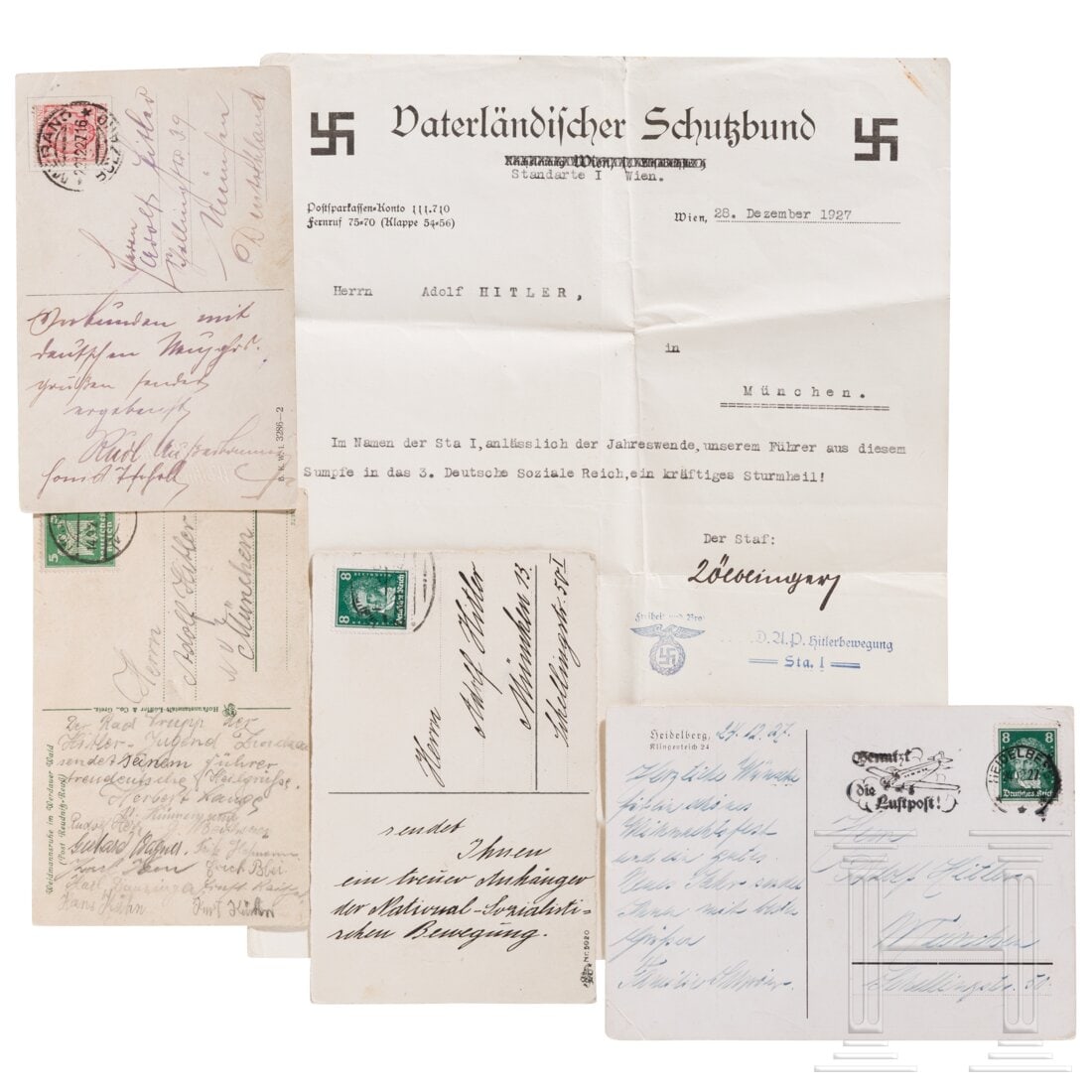 Adolf Hitler - a document and four postcards, 1927: Adolf Hitler - a document and four postcards, 1927Schreiben des Standartenführers der Standarte I Wien der "D.A.P. Hitlerbewegung" (seltener, entsprechender Stempel). DIN-A4-Bogen mit Kopf "Vaterlän