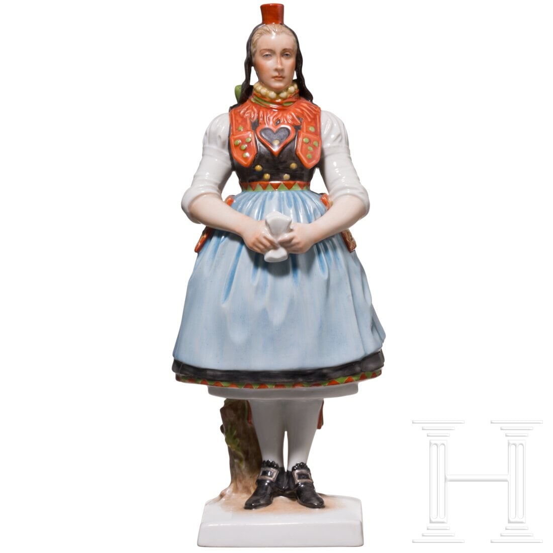 Porcelain Manufactory Allach - a coloured figurine of a Hessian peasant woman: Porcelain Manufactory Allach - a coloured figurine of a Hessian peasant womanFarbig gefasste Porzellanfigur nach einem Entwurf von Richard Förster, darstellend einen Bauern in traditioneller Tracht.