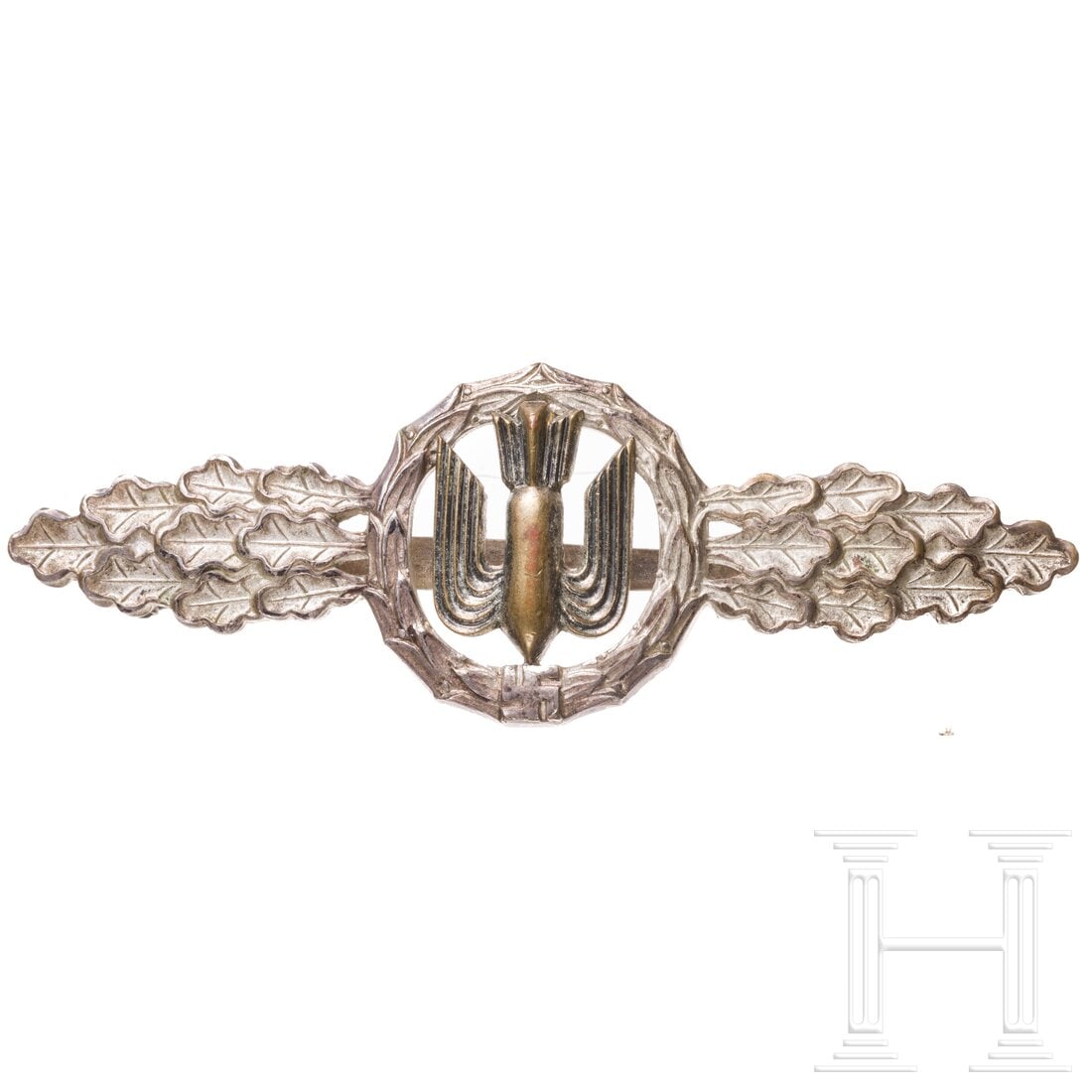 A Luftwaffe Heavy, Medium and Dive Bomber's Operational Flying Clasp in Silver, made by Richard Simm: A Luftwaffe Heavy, Medium and Dive Bomber's Operational Flying Clasp in Silver, made by Richard Simm & Söhne in GablonzVersilberte Buntmetallausführung mit polierten Details und aufgenieteter, stili