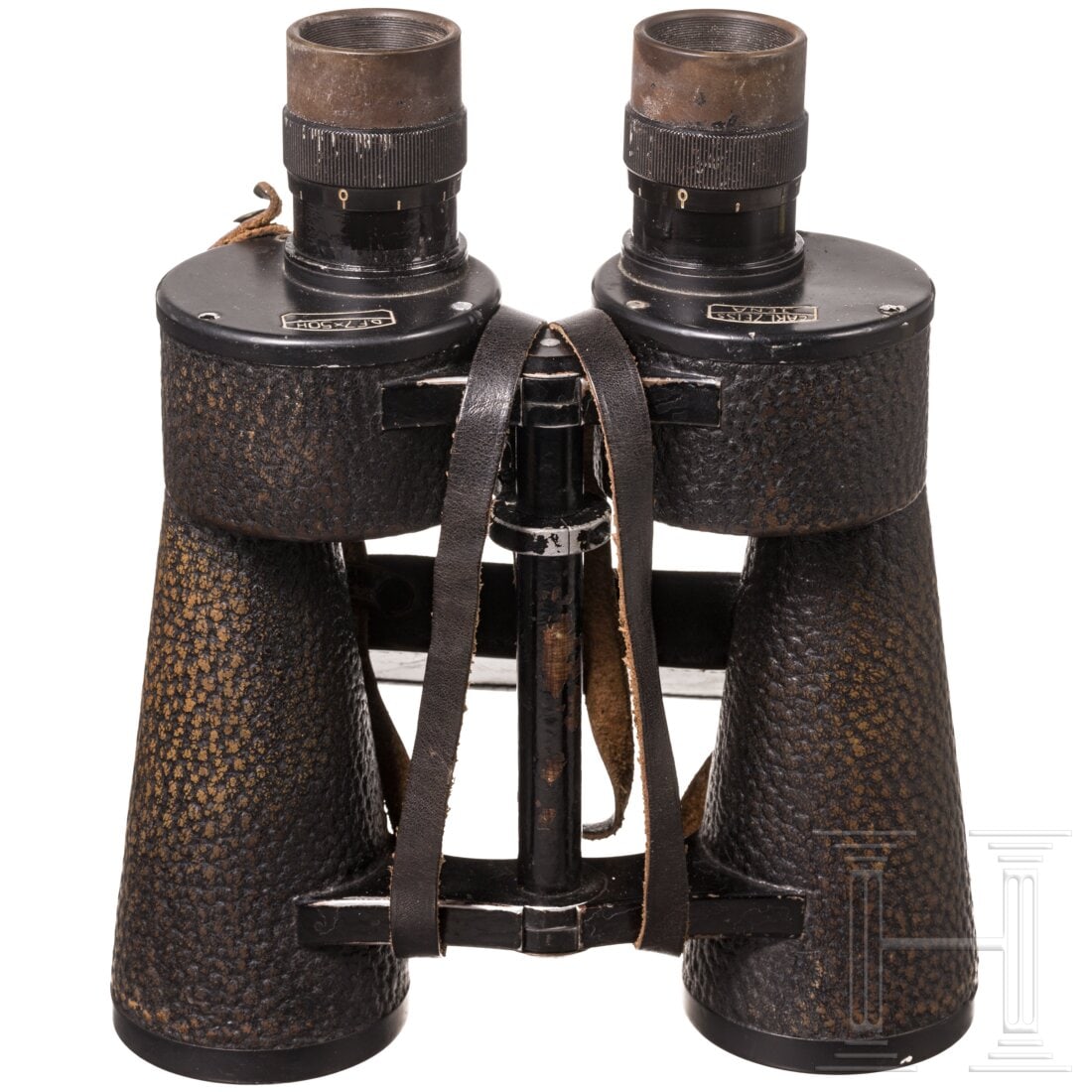 A Zeiss 7x50H, transitional model Septar to DF, ca. 1937: A Zeiss 7x50H, transitional model Septar to DF, ca. 1937No serial number. The left cover with Zeiss logo, the right one marked "D.F.7x50 H". Early pattern with thin covers. Smooth diopter adjustments.