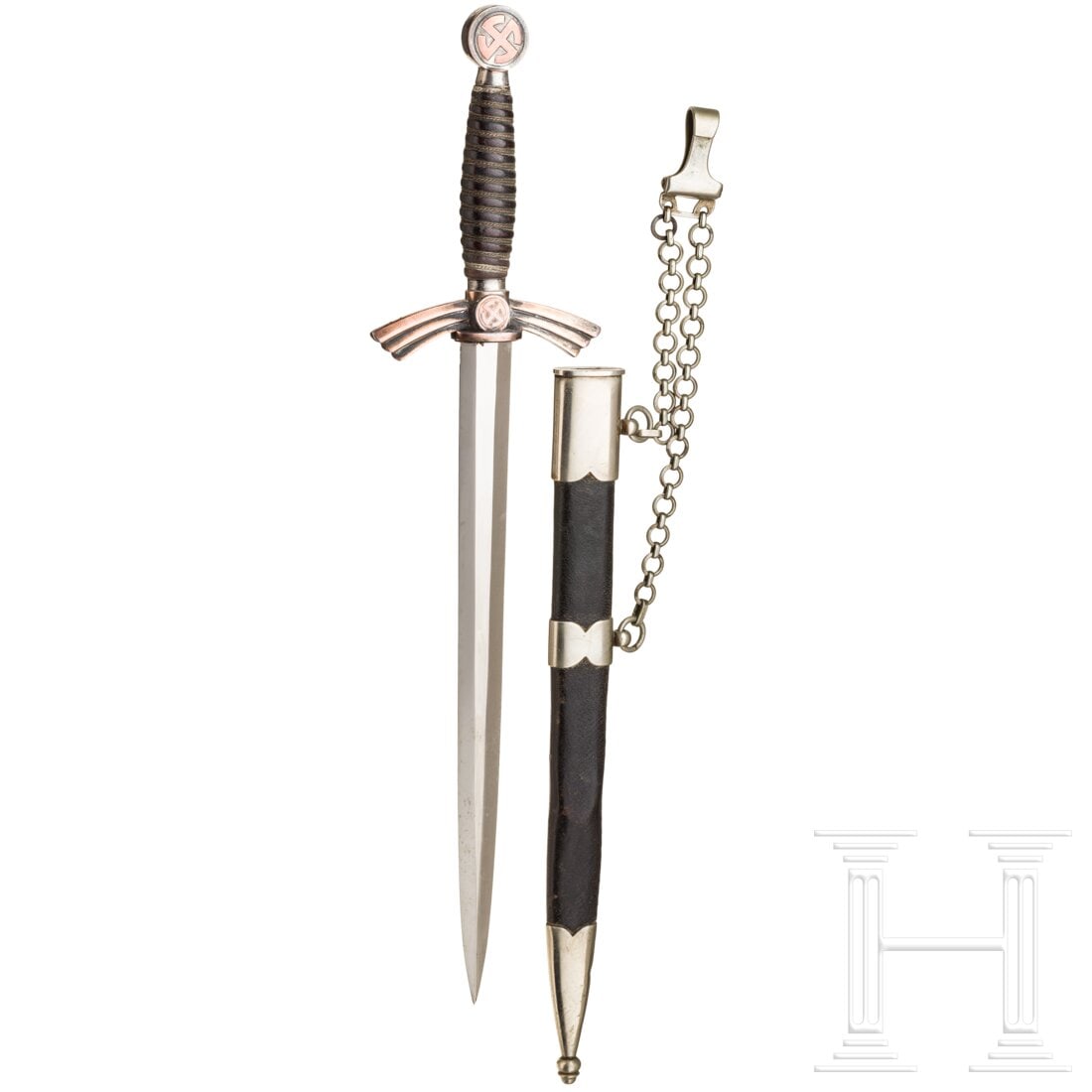 A model 1935 Luftwaffe dagger (so-called "Borddolch") with hanger, maker WMW, Solingen: A model 1935 Luftwaffe dagger (so-called "Borddolch") with hanger, maker WMW, SolingenVernickelte Klinge mit geschlagenem Herstellerlogo "WMW Waffen". Die Versilberung von Knauf und Parierstange berie