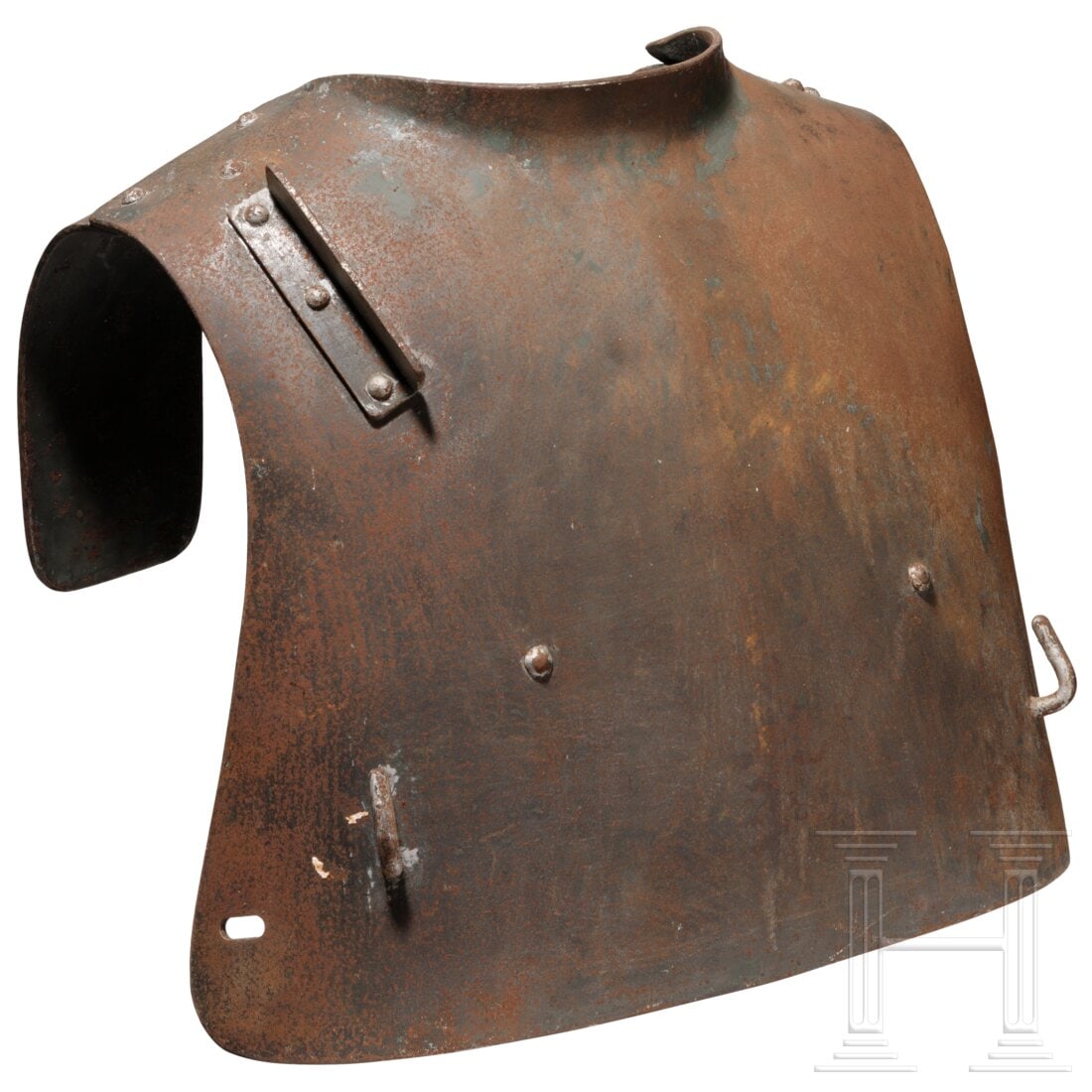 The upper part of a trench armour for soldiers in the front line, 1916 - 1918: The upper part of a trench armour for soldiers in the front line, 1916 - 1918Stahl, die feldgraue Originallackierung (berieben, rostig) zu etwa 40 % erhalten, vereinzelt nachträgliche Farbspuren (sil