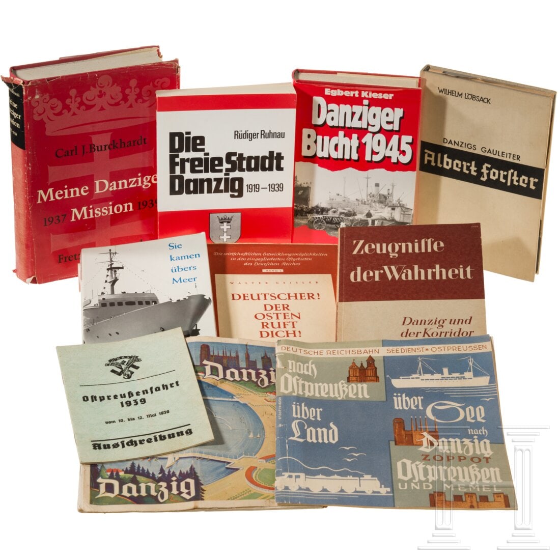 A small group of books about Danzig, East Prussia etc.: A small group of books about Danzig, East Prussia etc.Illustrierte Broschüren "Danzig" (stark beschädigt) und "Deutsche Reichsbahn - Seedienst Ostpreußen - ... über Land ... über See....". "Ostpr