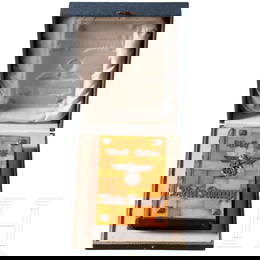 Adolf Hitler – "Mein Kampf" in the deluxe Königsberg amber edition