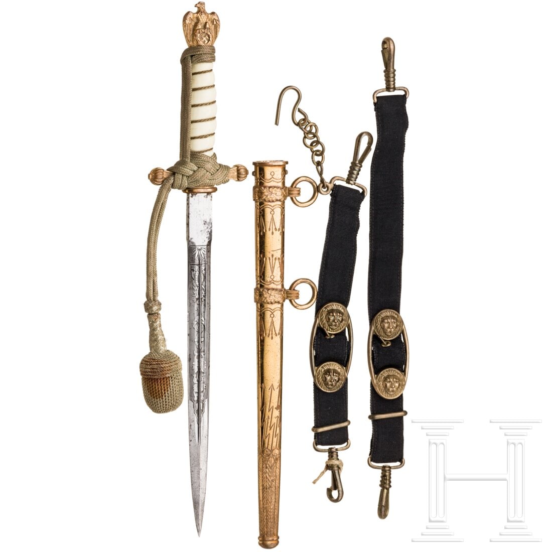 A Kriegsmarine officer's dagger with hangers and portepee, Eickhorn: A Kriegsmarine officer's dagger with hangers and portepee, EickhornBeidseitig geätzte Klinge mit Herstellermarkierung "Carl Eickhorn, Solingen", leicht fleckig und die Spitze ist etwas nach links geb