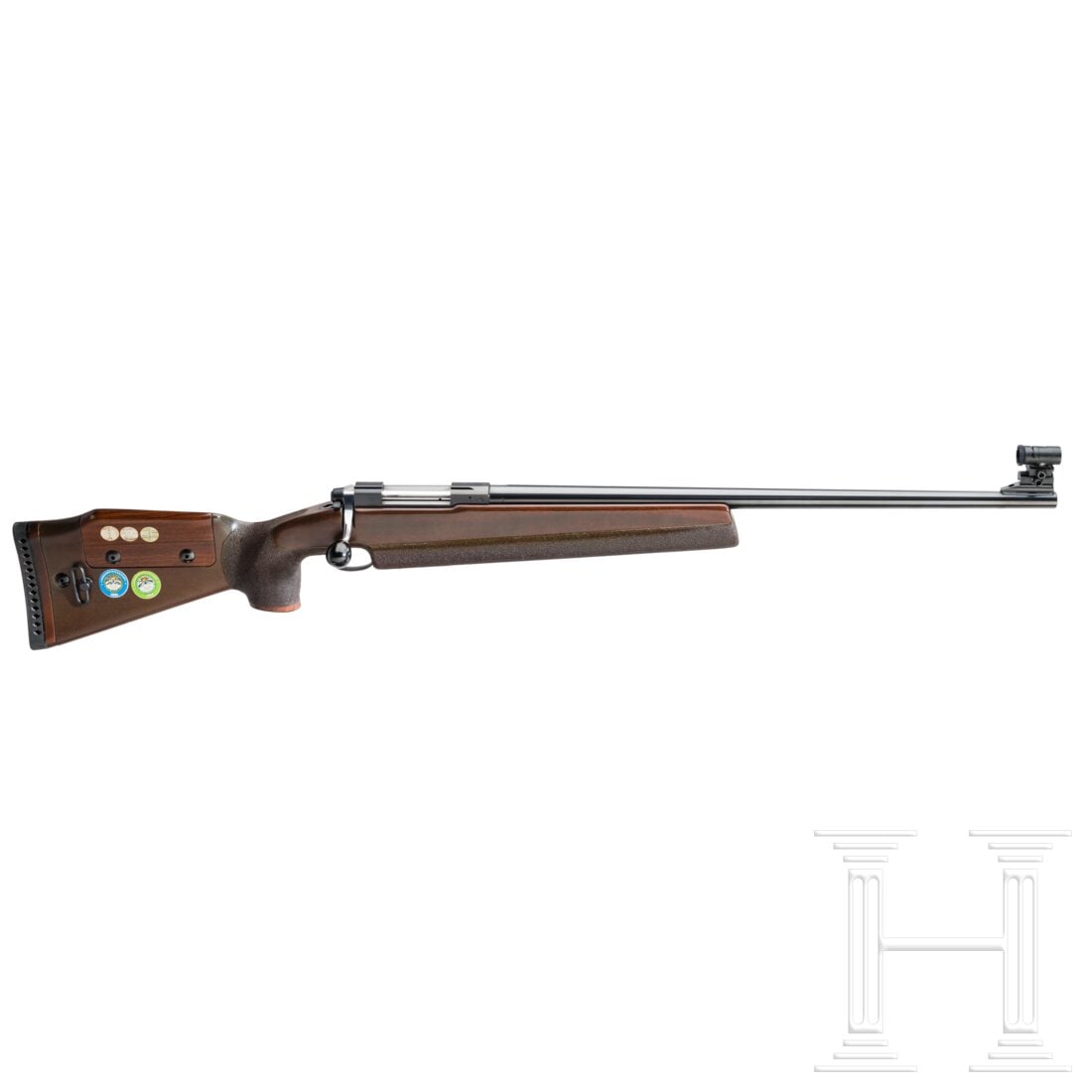 A Tikka M55 repeating riflle: A Tikka M55 repeating riflleCal. .308Win, SN. 550-201801, blanker Matchlauf, Länge 62 cm, mit Ringkorn im Korntunnel. Polierter Zylinderverschluss mit zwei Verriegelungswarzen. Am System rechts Siche