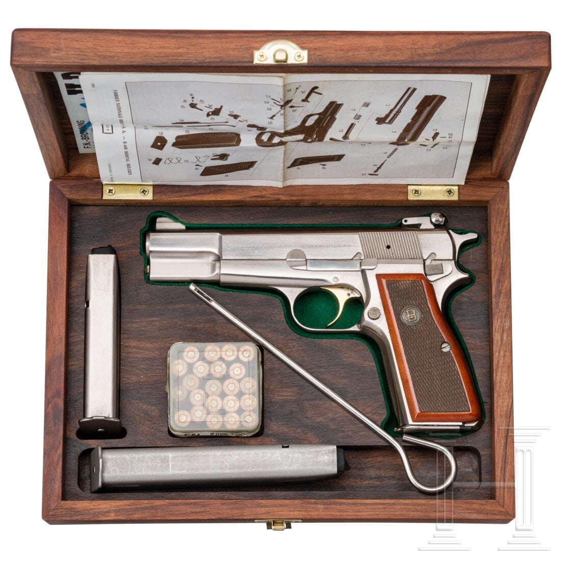An FN Mod. High Power "Sport", stainless, in case: An FN Mod. High Power "Sport", stainless, in caseCal. 9mmLuger, SN. 245PZ71779, nummerngleich. Blanker Lauf, reinigungsbedürftig, Länge 118 mm. Belgischer Beschuß. 13-schüssig. Links am Schlitten 