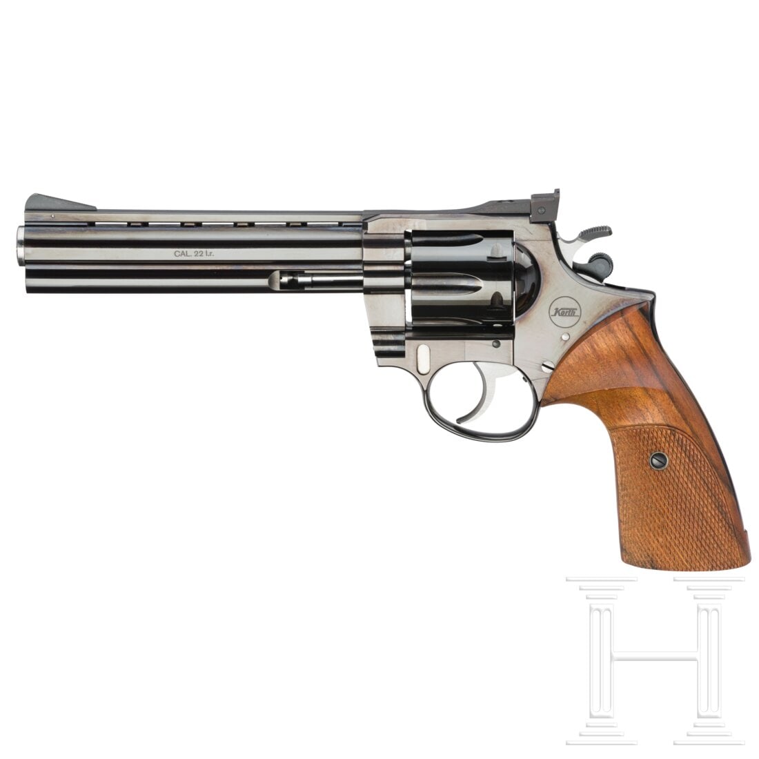 A Korth Series 33xxx, 6", Sporting Model: A Korth Series 33xxx, 6", Sporting ModelCal. .22lr, SN. 36231, nummerngleich. Spiegelblanker, ventilierter Lauf, Länge 150 mm (6"). Sechsschüssig. Beschuss 1985. Mikrovisier. Rechts am Rahmen dreize